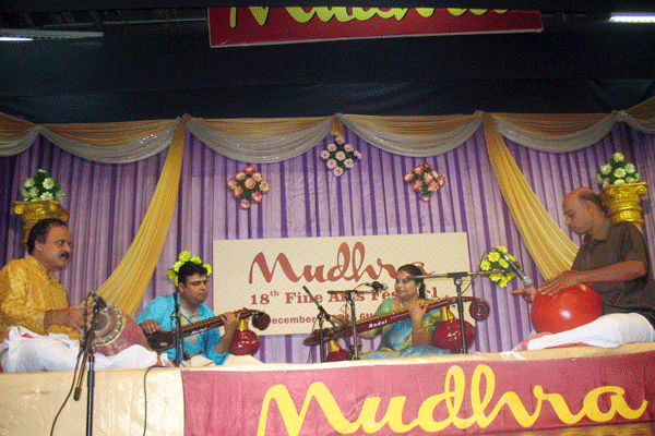 Jairaj & Jayashree(Veena Duet)- Mudhra Bhaskar - Madipakkam Murali