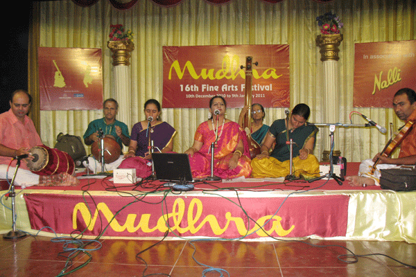Ragamalika' Thematic concert led by Dr.Radha Bhaskar with K.P.Nandini and Aishwarya Sankar - Melakkaveri Thiagarajan - Nellai Balaji - H.Sivaramakrishnan