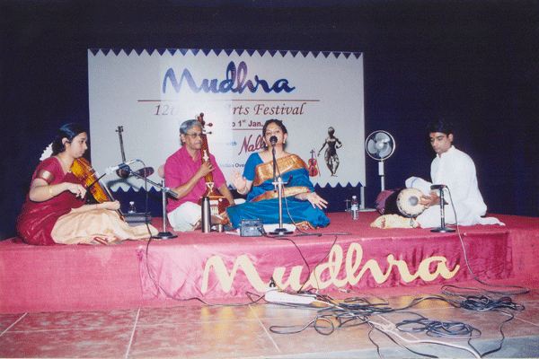 Talent Promotion Concerts :Ramavibakthi Kritis of Muthuswami Dikshitar Nadhamuni Gayathri Bharat – Srividhya R.S.Iyer – Calcutta Venkatram