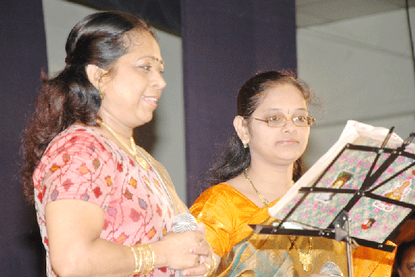 Female singers of Sridhar Navraags