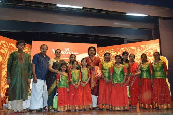 Students of Vani Vidhyalaya, K.K.Nagar