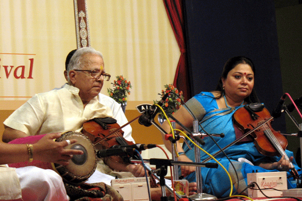T.N.Krishnan and Viji Krishnan