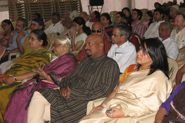 Audience during TNK’s concert