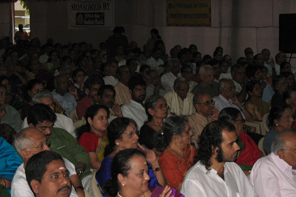 Mudhra’s pioneer effort of introducing the concert 4 hour concert in 1990 as a part of reviving long duration concert proved success.