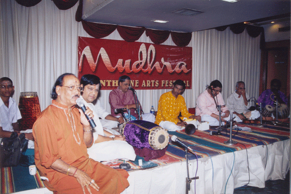 TVG felicitating the artists of Layamadhuraa