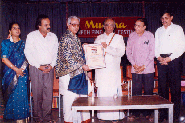 Mudhra Award of Excellence presented to Prof. T.R.Subramaniam