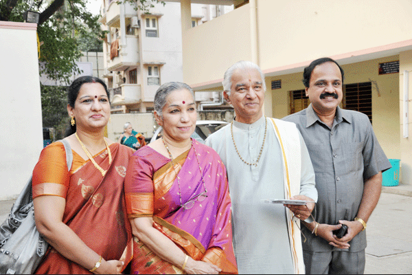 Mudhras with Dhananjayans