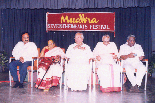 Dignitaries on the dias