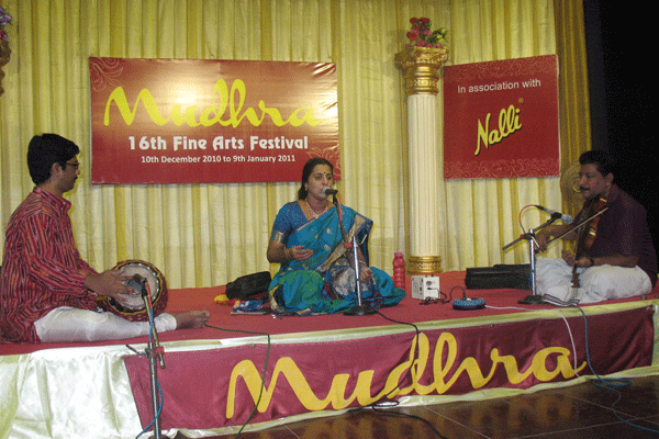 Talent promotion concert: Theme:Rare Kritis of Swathi Tirunal Dr.N.S.Lakshmy - Kovai Chandran-Nanganallur Ravishankar