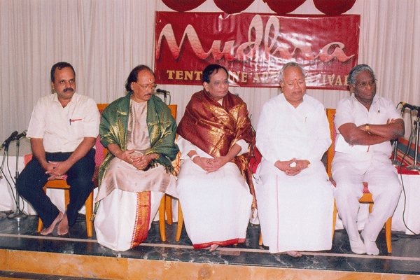 Dignitaries on the dias