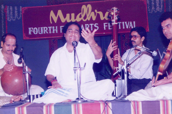 Madurai T.N.Seshagopalan