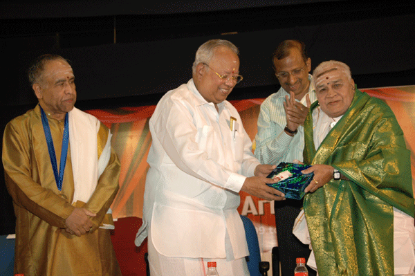 Presenting a memento
