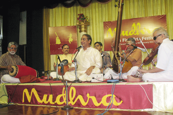 Madurai T.N.Seshagopalan - M.Chandrasekaran - Trichur Narendran - Vaikom Gopalakrishnan