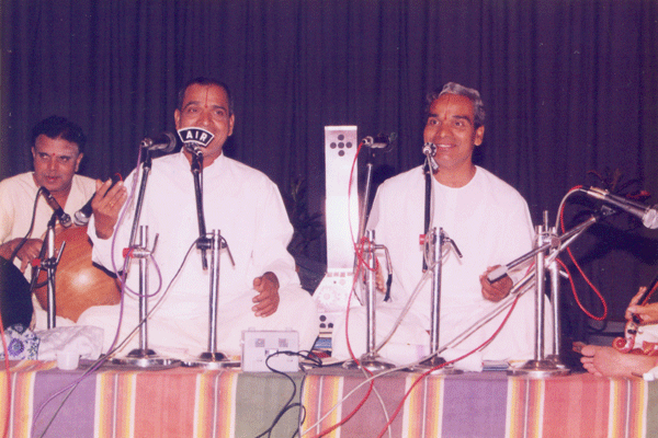 Hyderabad Bros