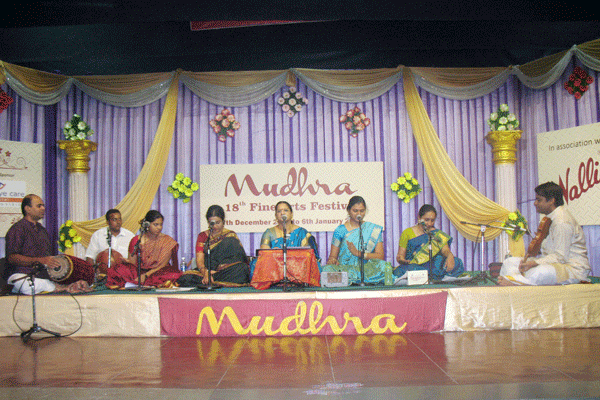 Saptharathinangal - a thematic presentation on salient feature of 7 composers by Dr.Radha Bhaskar with K.P.Nandini, Aishwarya Shankar, Vasuda Ravi, Deekshita(Vocal) - Anayampatti Venkatasubramaniam - Nellai Balaji - S.Krishna