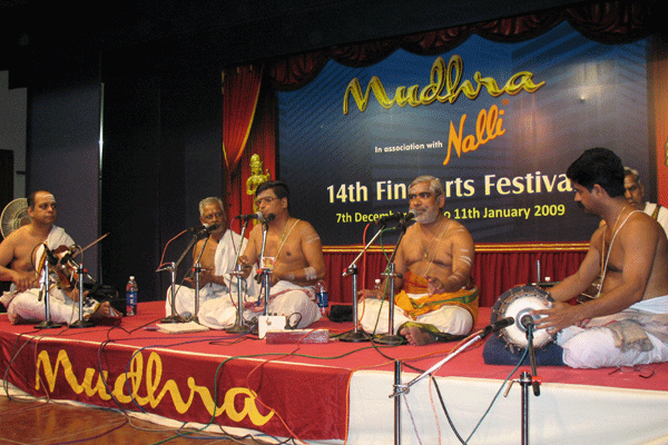 Udayalur Kalyanaraman − Namasankeerthanam