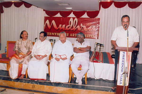 Mudhra Bhaskar welcomed the gathering