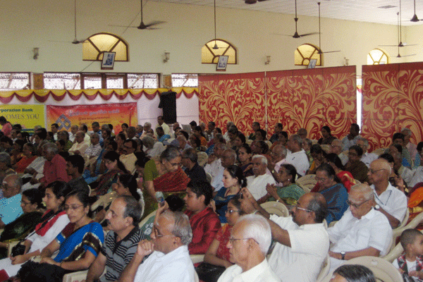 Audience during Sthree Thyagaraja Pancharathnam