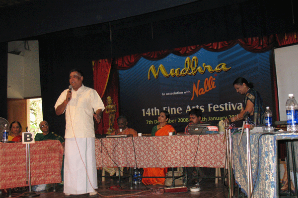 N.Balasubramaniamof T.S.Mahalingam and sons Sponsored prizes for quiz