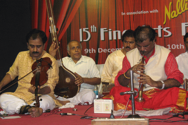 Lalgudi Krishnan with Balesh on Sehanai