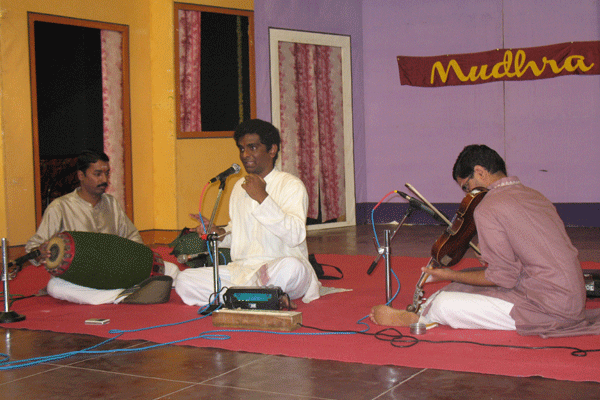 Talent Promotion Concerts : Compositions of Mysore Vasudevachar by V.BHARAT KUMAR − K.Rahul – Uzhavoor K. Babu
