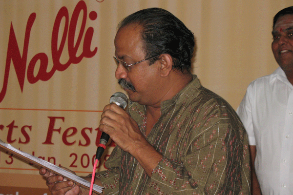 Journalist Gnani announcing the result