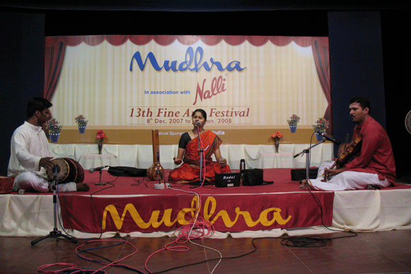 Talent Promotion Concert -Oothukkadu Compositions by S.M.VILASINI − Karaikal Venkatasubramaniam − Kumbakonam Swaminathan