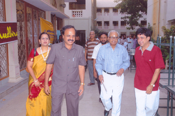Welcoming Iyakkunar Sigaram Director K.Balachander