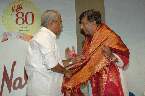 Stage actor Chandrasekar honouring YGM