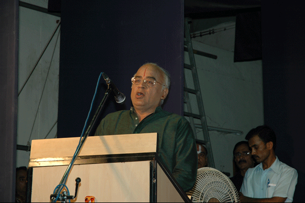Delhi Kumar being honoured for his service in stage and tele film speaks