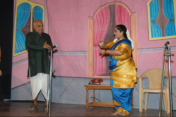 Delhi Kumar's Theenthadhu Kanakku drama on the last day of the festival