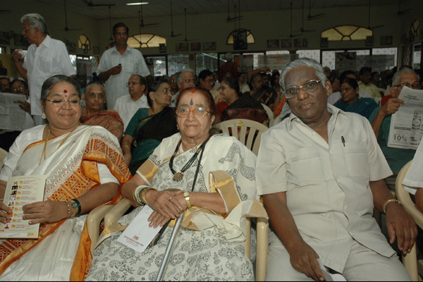 Prof.Prema Pandurang, Mrs.YGP and A.Natarajan