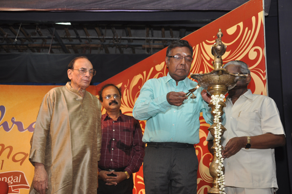 Director and Actor Mouli Lights the Kuthuvilakku