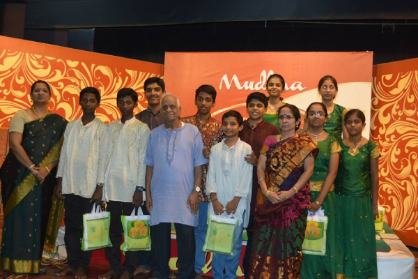 Students of Sri Sankara Vidyalaya, Tambaram